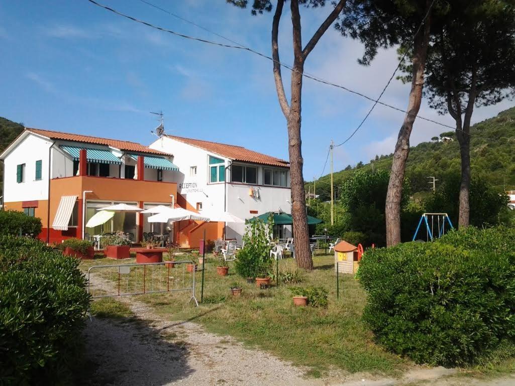 Hotel Rustichello Marina di Campo Eksteriør bilde
