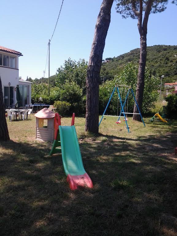 Hotel Rustichello Marina di Campo Eksteriør bilde